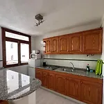 Beautiful 2 Bedroom Near Puerto Rico