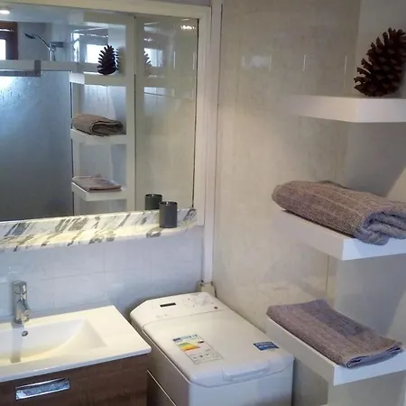 Beautiful 2 Bedroom Near Puerto Rico Mogan